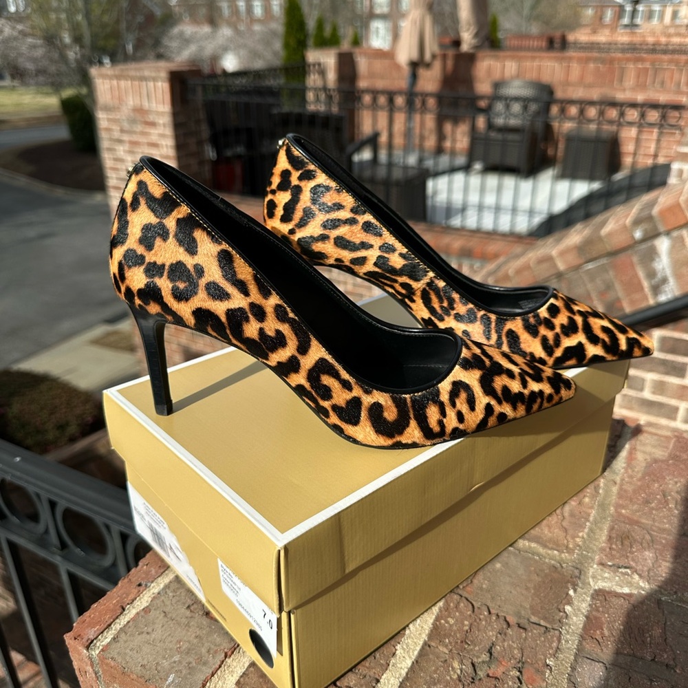 Michael Kors Animal Print Heels-NWT - Picture 3 of 11